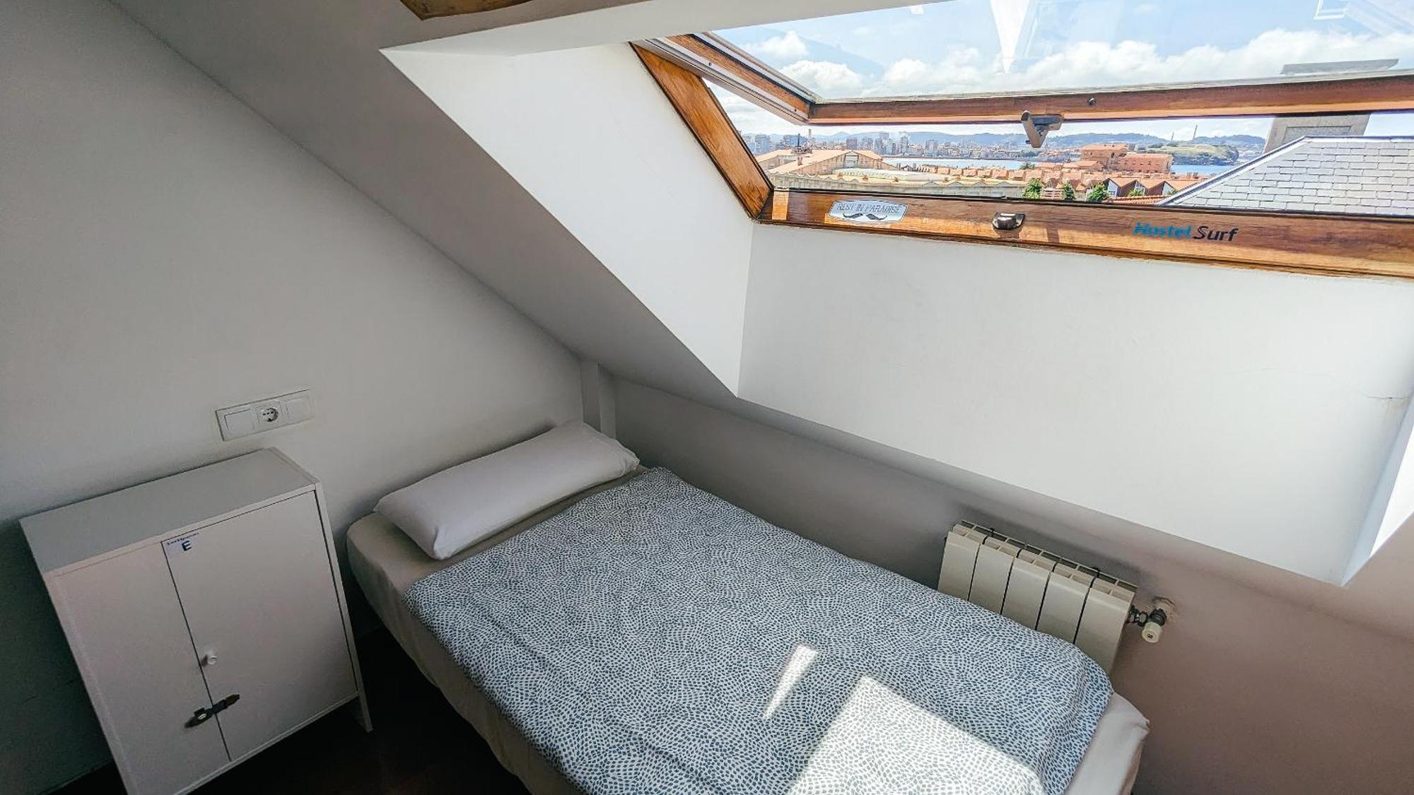 Gijon Surf Hostel Bagian luar foto